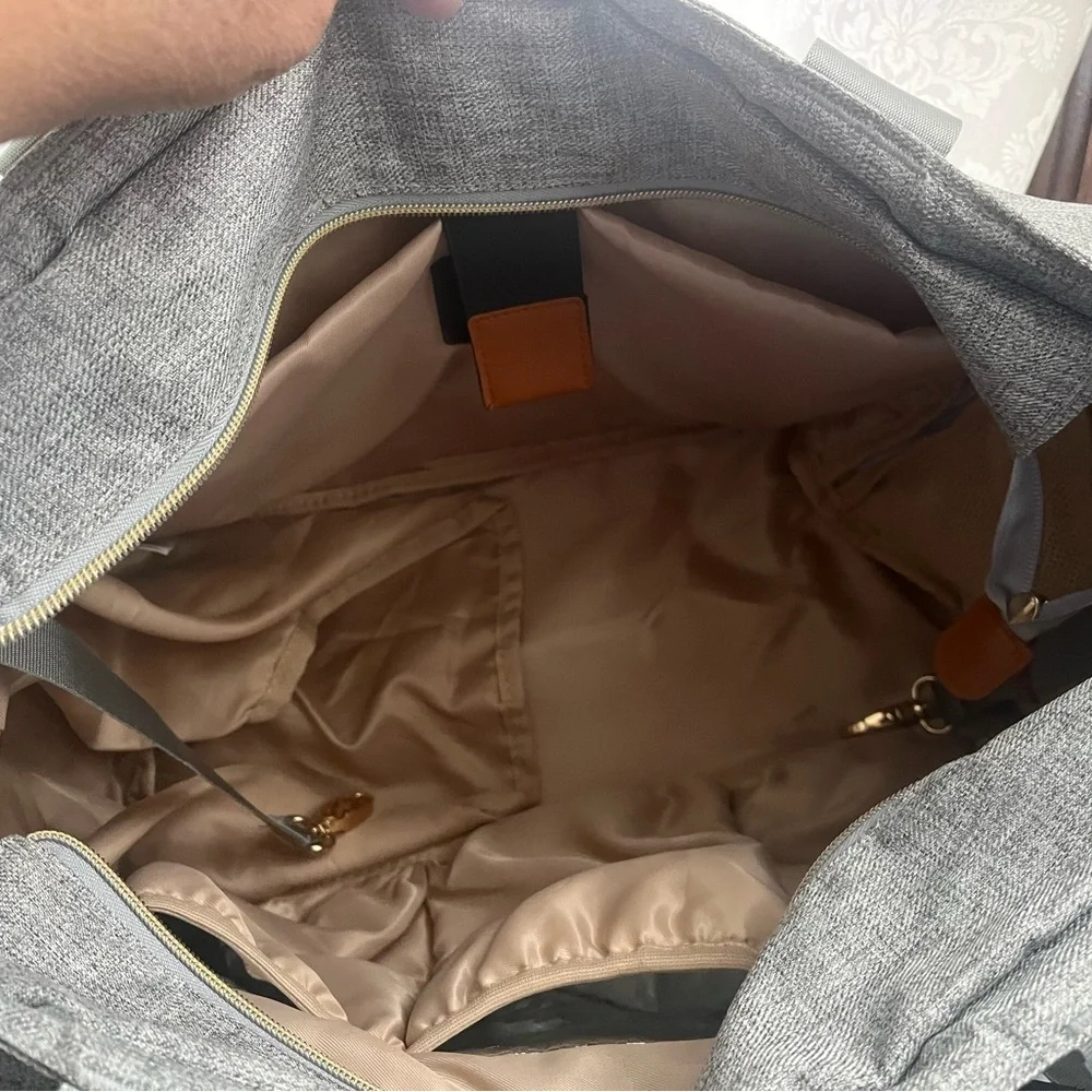 Mommore gray diaper bag like new